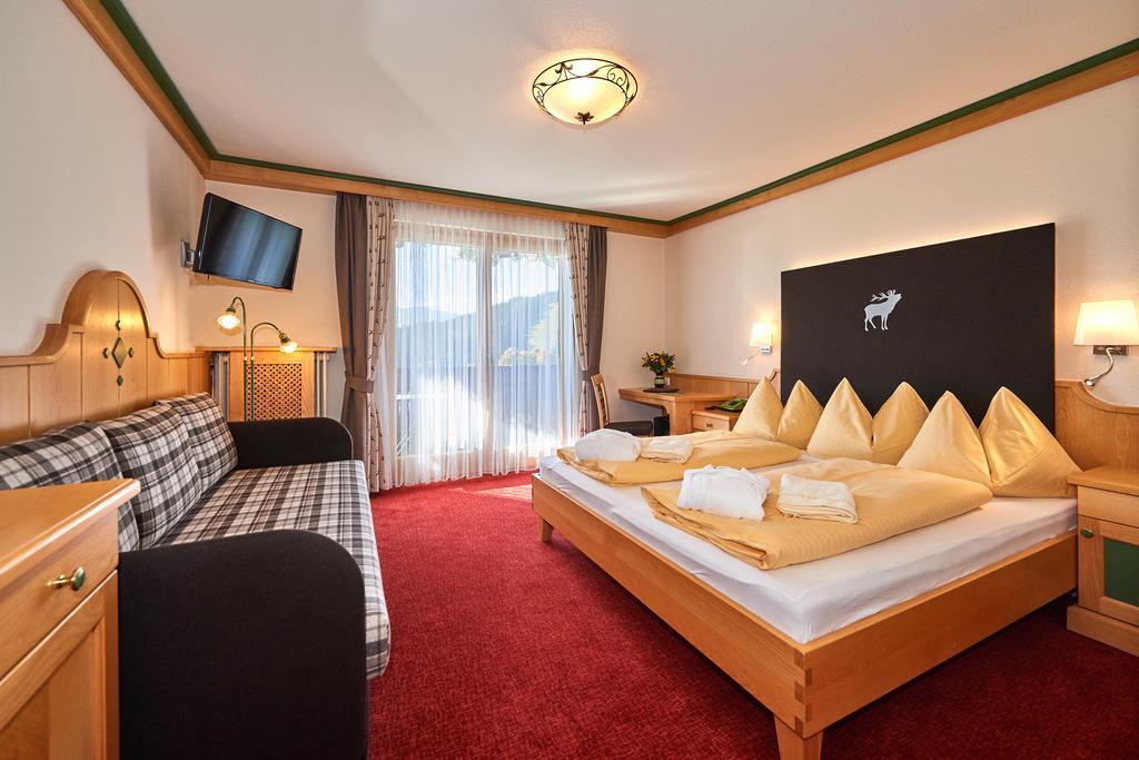 Hotel Jagdhof Ramsau am Dachstein Exterior photo